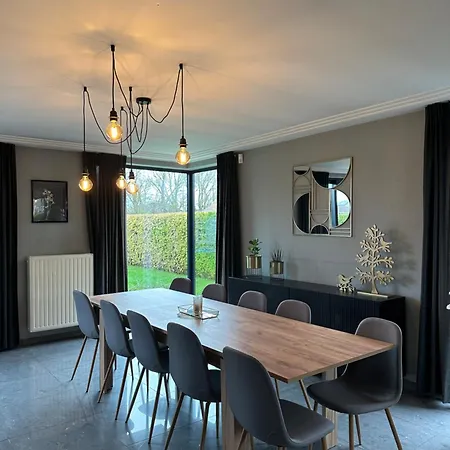 Azzura Villa *